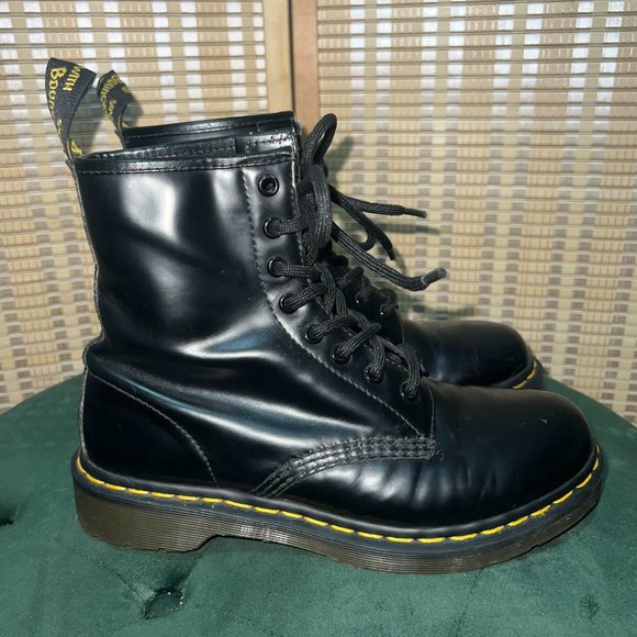 Doc Martens 1460 Lace Up Combat Boots in Black Smooth Leather, Size 8 - Picture 5 of 10